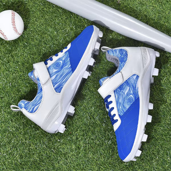 Select Your Baseball Shoes Style